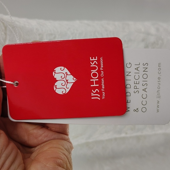 JJs House White V-neck Lace Midi Length Lace Overlay Sleeveless Wedding Dress - Picture 5 of 9